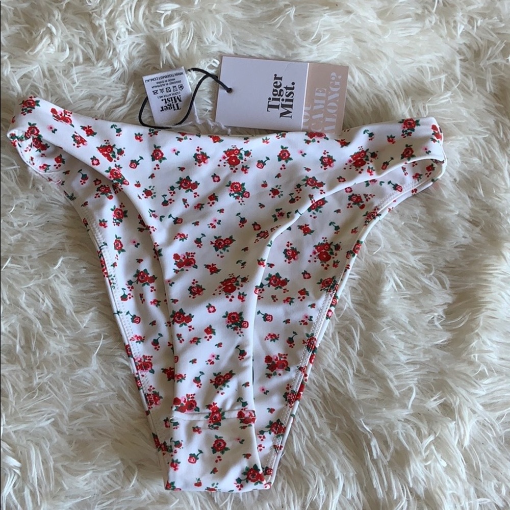 Oasis bikini Bottom